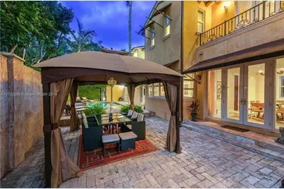 3733 Solana Road, Miami, FL 33133 - Photo 13