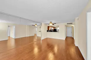 118 Royal Pk Dr, Oakland Park, FL 33309 - Photo 11