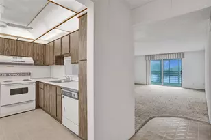 131 SE 3rd Ave, Dania Beach, FL 33004 - Photo 17