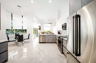 12046 NW 49th Dr, Pompano Beach, FL 33076 - Photo 9