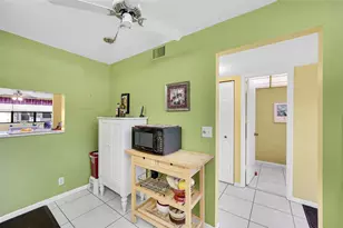 10123 Sunrise Lakes Blvd, Sunrise, FL 33322 - Photo 13