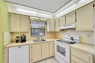 10123 Sunrise Lakes Blvd, Sunrise, FL 33322 - Photo 3