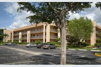 10123 Sunrise Lakes Boulevard #206, Sunrise, FL 33322 - Photo 15