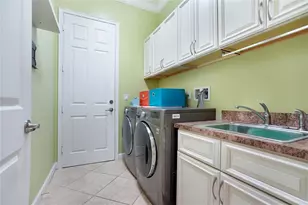 8715 NW 41st St, Cooper City, FL 33024 - Photo 27