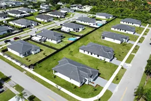 29193 SW 166th Ave, Homestead, FL 33030 - Photo 1