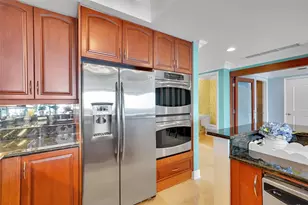 821 N Riverside Dr, Pompano Beach, FL 33062 - Photo 23