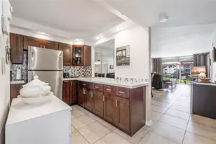 411 S Hollybrook Dr, Pembroke Pines, FL 33025 - Photo 11