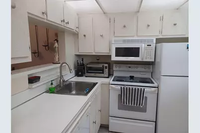 1391 S Ocean Boulevard #105, Pompano Beach, FL 33062 - Photo 3