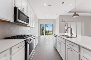 10390 Northbrook Cir, West Palm Beach, FL 33412 - Photo 5