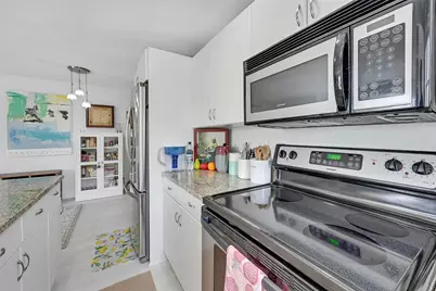 2715 NE 49th Street #208, Fort Lauderdale, FL 33308 - Photo 9