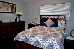 925 SE 13th St, Fort Lauderdale, FL 33316 - Photo 11