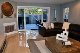 925 SE 13th St, Fort Lauderdale, FL 33316 - Photo 3