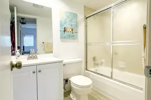 9460 Sunrise Lake Blvd Unit, Sunrise, FL 33322 - Photo 21