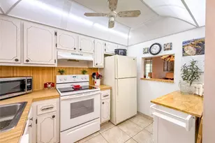 9460 Sunrise Lake Blvd Unit, Sunrise, FL 33322 - Photo 9