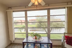 9460 Sunrise Lake Blvd Unit, Sunrise, FL 33322 - Photo 19