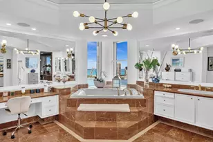 7000 Island Blvd, Aventura, FL 33160 - Photo 37