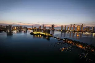 7000 Island Blvd, Aventura, FL 33160 - Photo 51