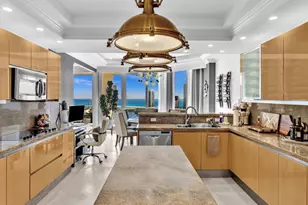 7000 Island Blvd, Aventura, FL 33160 - Photo 23