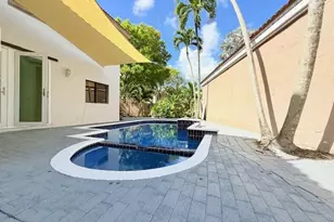 10661 NW 17th Pl, Plantation, FL 33322 - Photo 3