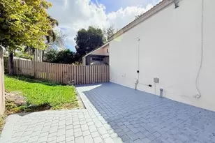 10661 NW 17th Pl, Plantation, FL 33322 - Photo 7