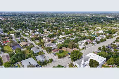 25 NW 11th Street, Fort Lauderdale, FL 33311 - Photo 11