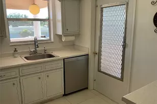 2141 NE 68th St, Fort Lauderdale, FL 33308 - Photo 11