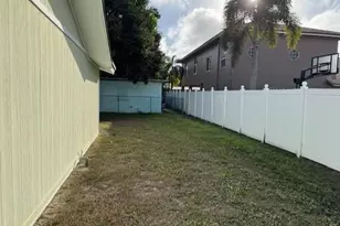 418 NE 4th St, Pompano Beach, FL 33060 - Photo 9