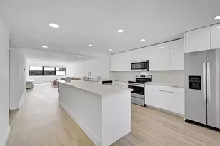 2606 NW 104th Ave, Sunrise, FL 33322 - Photo 3