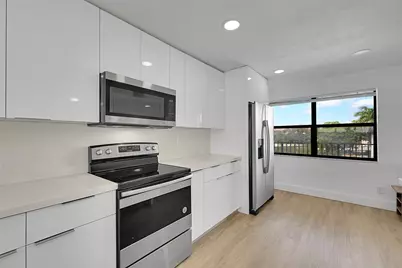 2606 NW 104th Avenue #303, Sunrise, FL 33322 - Photo 5