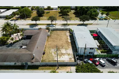 Broadway, West Palm Beach, FL 33407 - Photo 1
