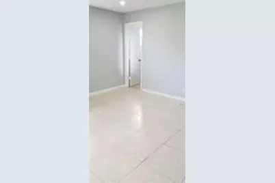 5800 NW 73rd Avenue, Tamarac, FL 33321 - Photo 9