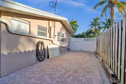 2585 SE 3rd Street, Pompano Beach, FL 33062 - Photo 39