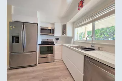 2585 SE 3rd Street, Pompano Beach, FL 33062 - Photo 15