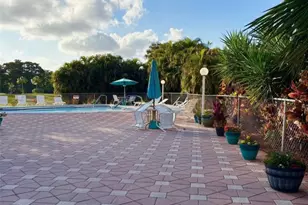 1055 Country Club Dr, Margate, FL 33063 - Photo 37