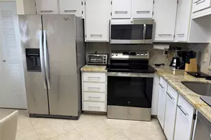 7260 Kinghurst Dr, Delray Beach, FL 33446 - Photo 3