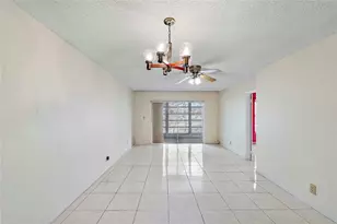 8205 NW 61st St, Tamarac, FL 33321 - Photo 13