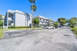 8205 NW 61st St, Tamarac, FL 33321 - Photo 35