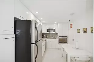 3901 S Ocean Dr, Hollywood, FL 33019 - Photo 21