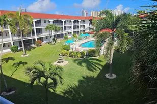 580 Egret Dr, Hallandale Beach, FL 33009 - Photo 1