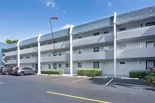 7837 Golf Cir Dr, Margate, FL 33063 - Photo 1