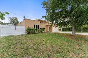 4620 NE 18th Ave, Pompano Beach, FL 33064 - Photo 3