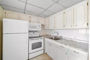 358 Dorset I, Boca Raton, FL 33434 - Photo 3