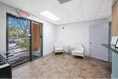 2233 N Commerce Parkway, Weston, FL 33326 - Photo 35