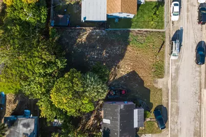 555 W 2nd Street, Riviera Beach, FL 33404 - Photo 13