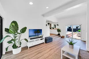 549 NE 14th Ave, Fort Lauderdale, FL 33301 - Photo 17