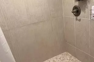 6061 N Falls Cir Dr, Lauderhill, FL 33319 - Photo 11