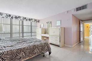 2017 S Ocean Dr, Hallandale Beach, FL 33009 - Photo 33