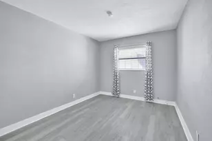 2741 NE 8th Ave, Wilton Manors, FL 33334 - Photo 11