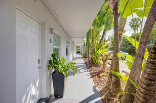 2741 NE 8th Ave, Wilton Manors, FL 33334 - Photo 27