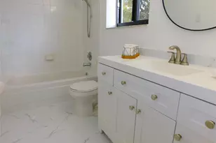 241 SE 11th Ave, Pompano Beach, FL 33060 - Photo 3